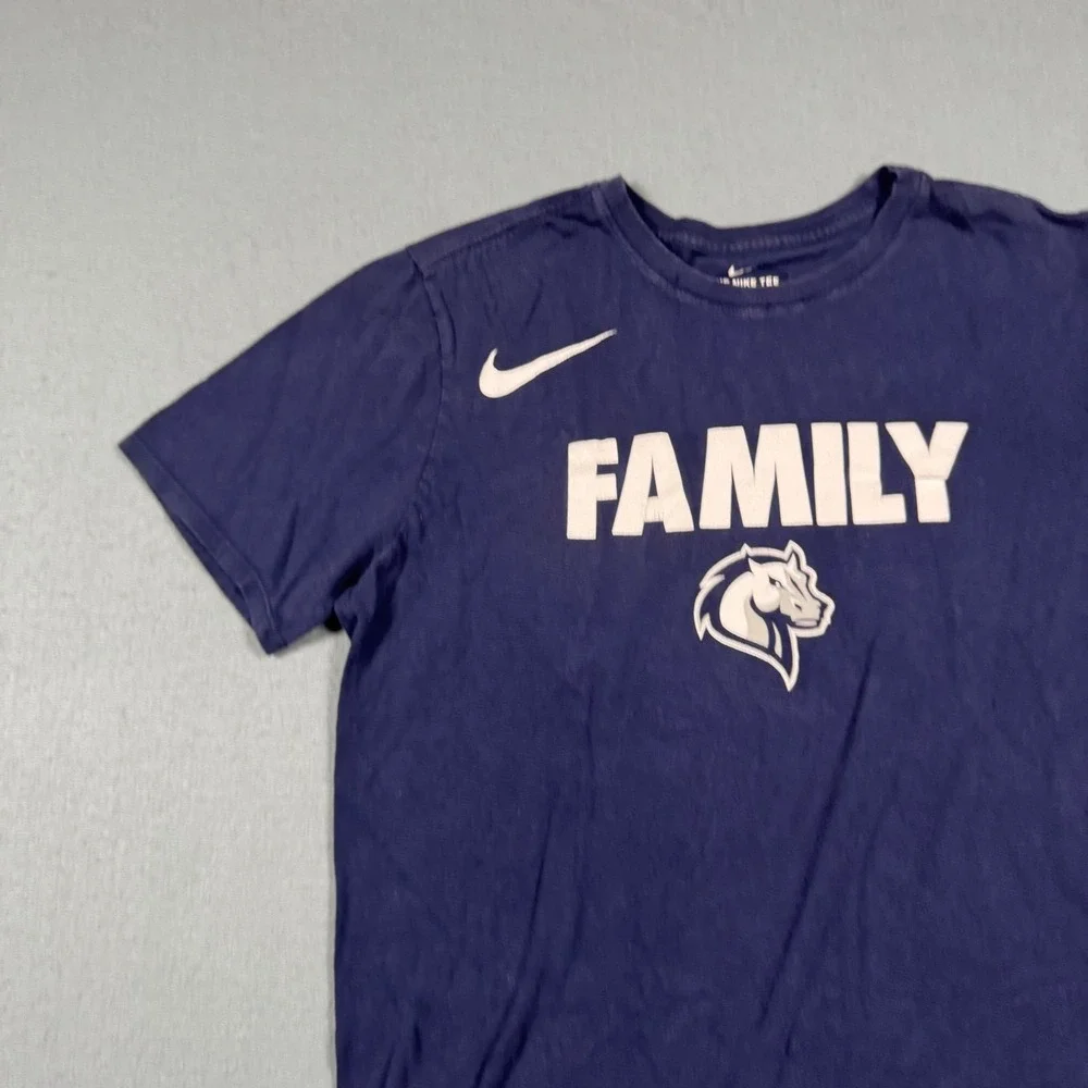 Nike Family Horse Mascot Graphic T-Shirt Mens Large Navy Blue Crewneck‎ Tee